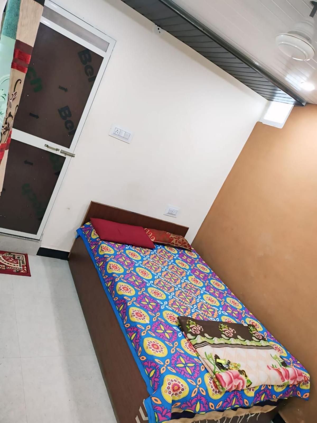 Kailash Kuti Guest House ウッジャイン 部屋 写真